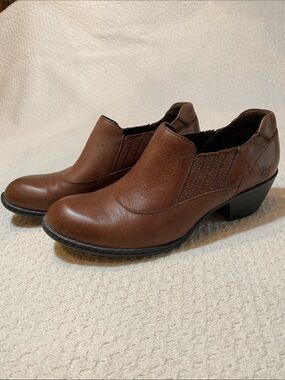 Born Women's Brown Leather Ankle Slip-On Booties